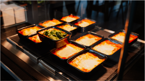 Aufläufe in der Auslage vom Karls